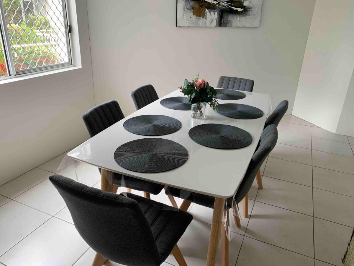 Le Beach Apartments Gold Coast Bagian luar foto